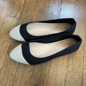 Womens size 6 flats